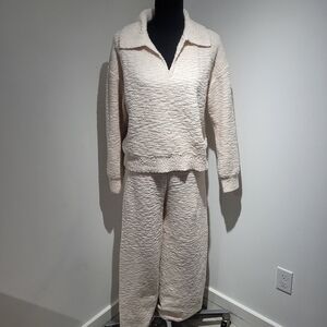 Greige Women's Textured Knit 2 Piece Loungewear Set Medium Cream Cozy Comfy Soft